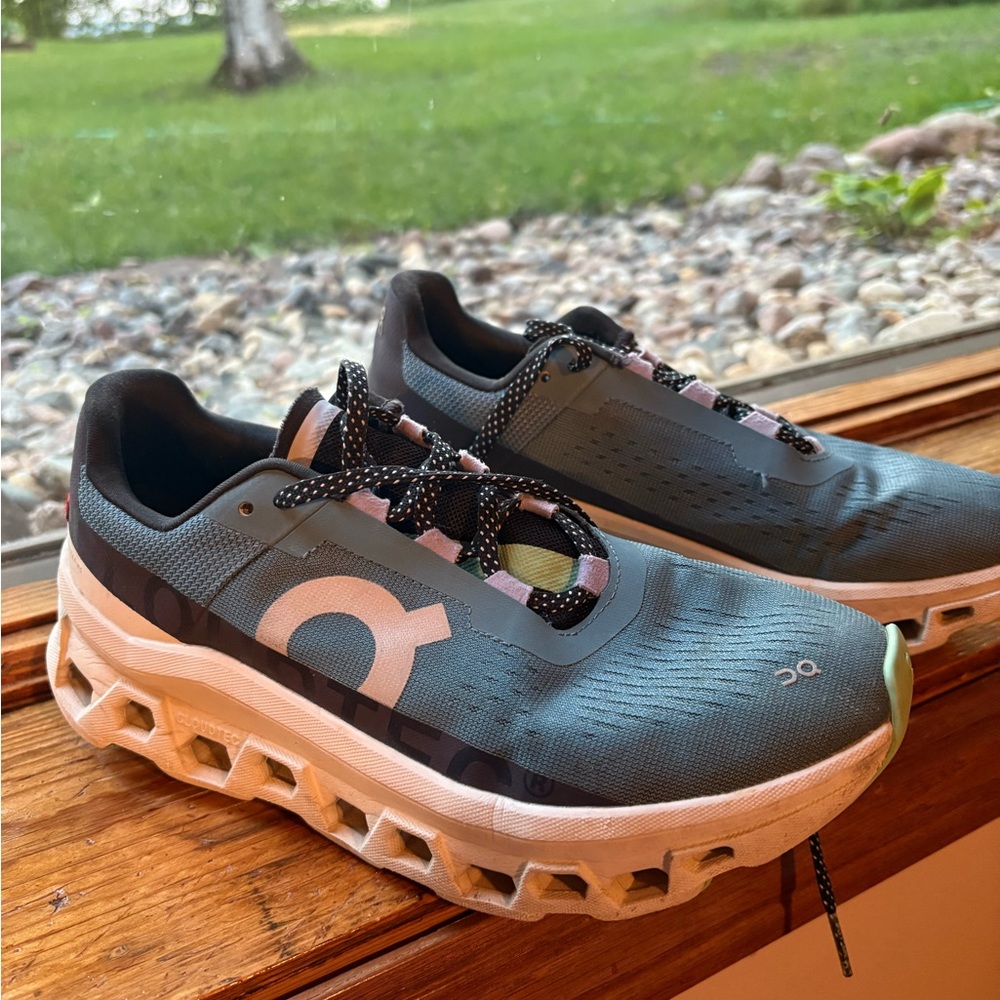 On Running Sneakers - Cloudmonster